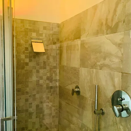 Di Panzió Granarolo dellʼEmilia